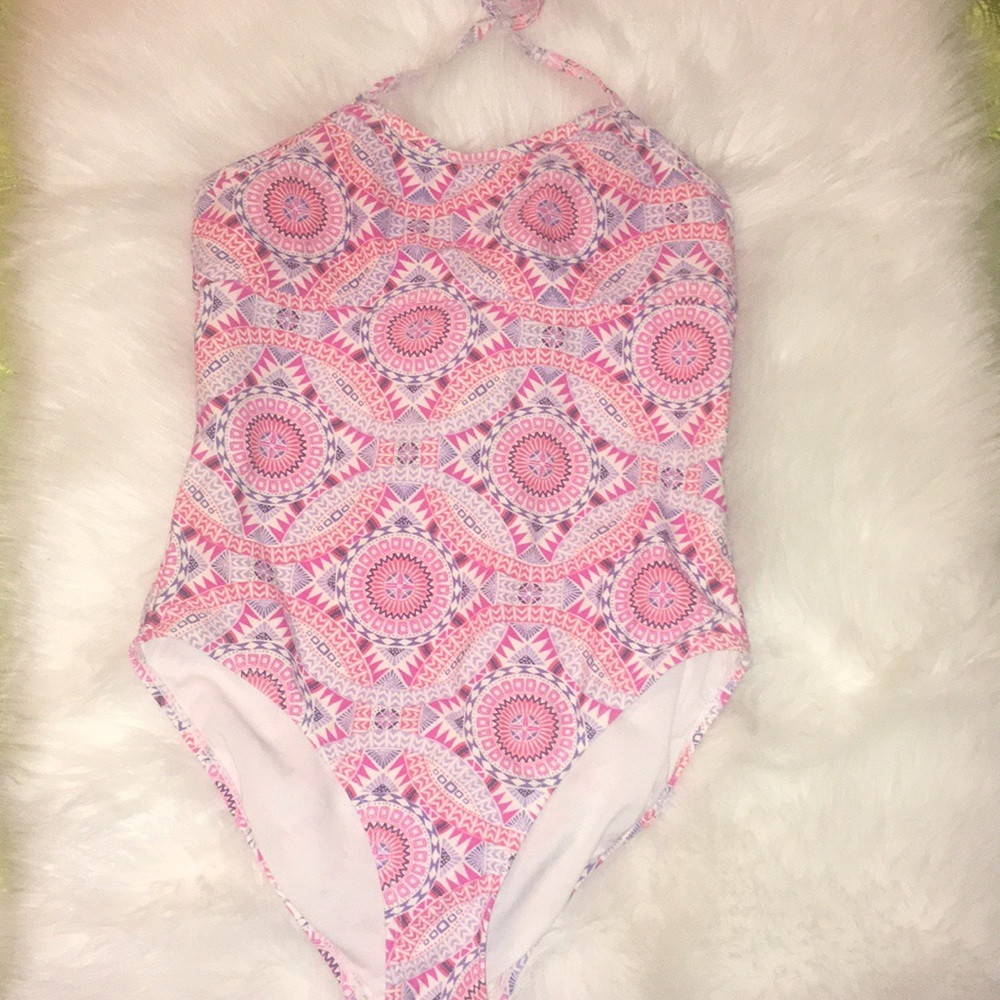 Old navy swimsuit